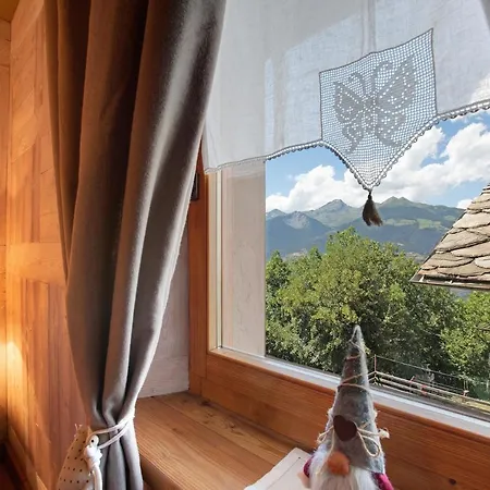 Maison Grange 4 *